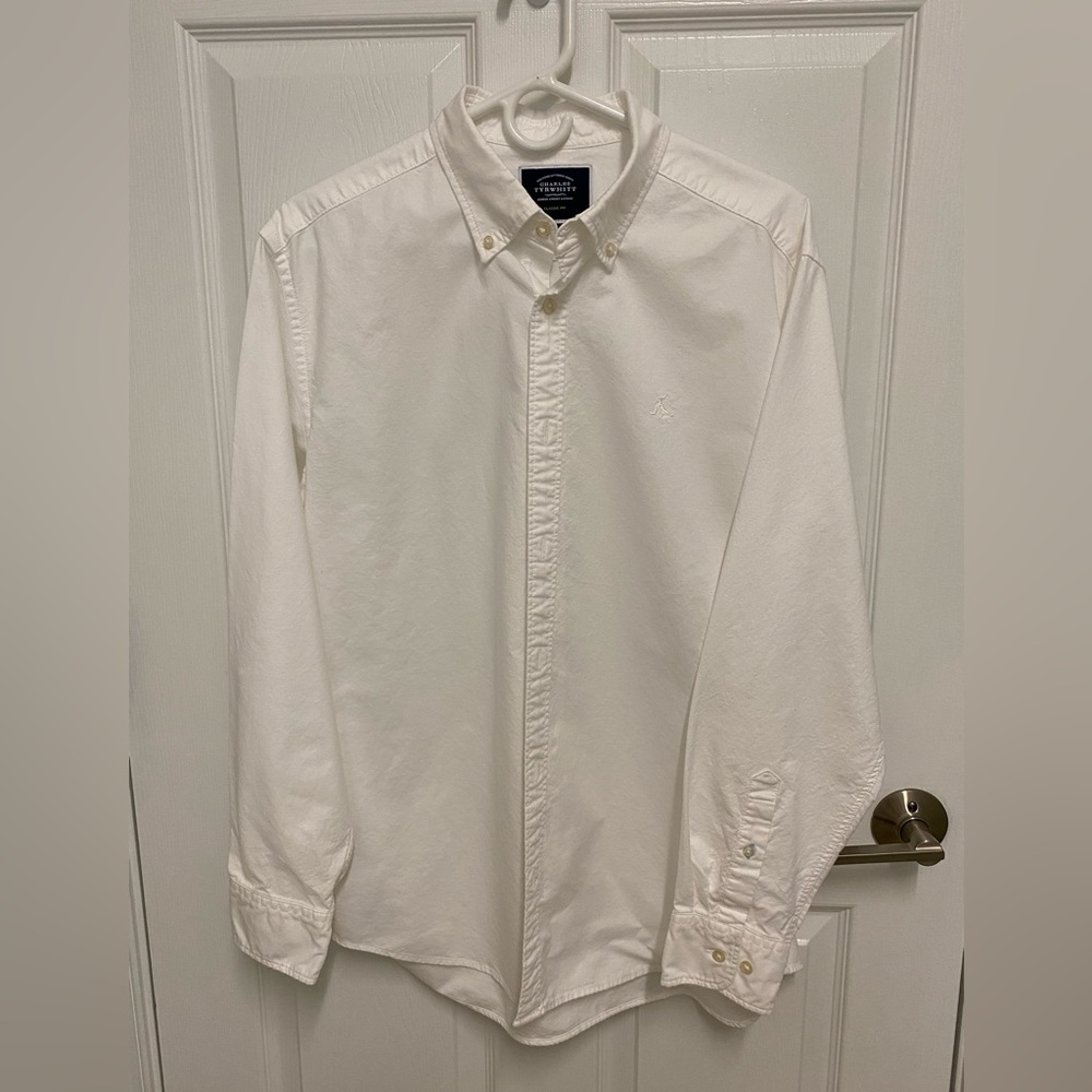Mens - Charles Tyrwhit brand. White Oxford Button Down.   Size Large